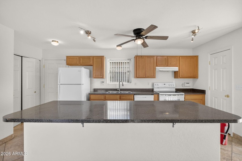 10-web-or-mls-09-W Darrow St