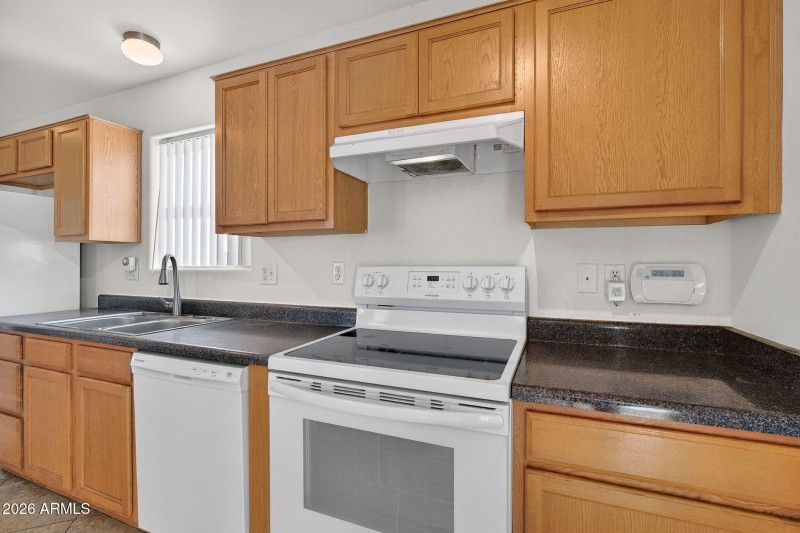 12-web-or-mls-13-W Darrow St