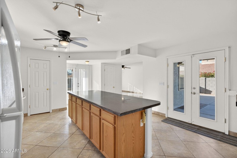 13-web-or-mls-11-W Darrow St