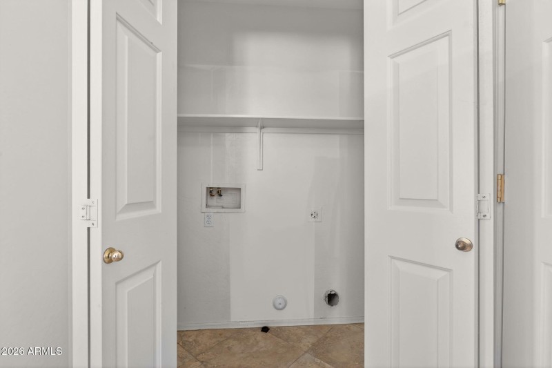 26-web-or-mls-25-W Darrow St