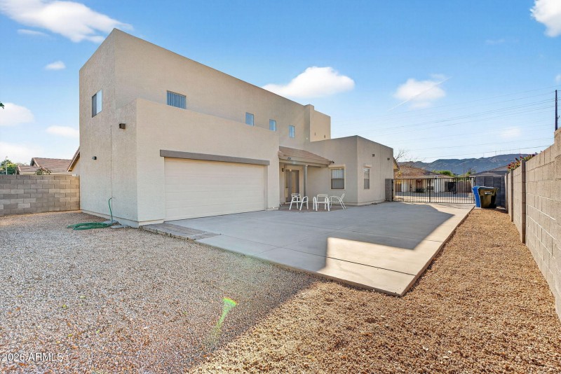 27-web-or-mls-27-W Darrow St