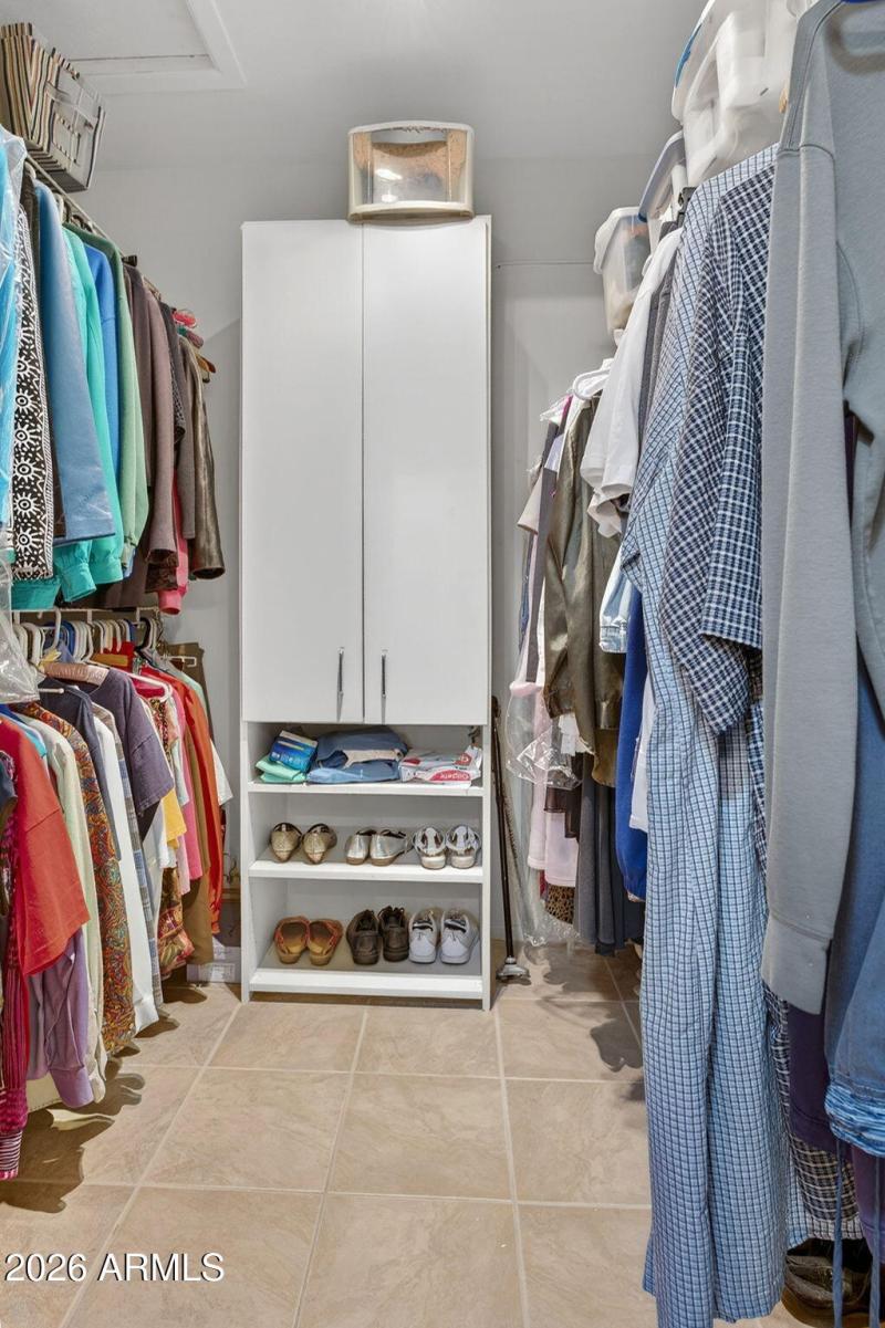 28-web-or-mls-29- Bolero Dr