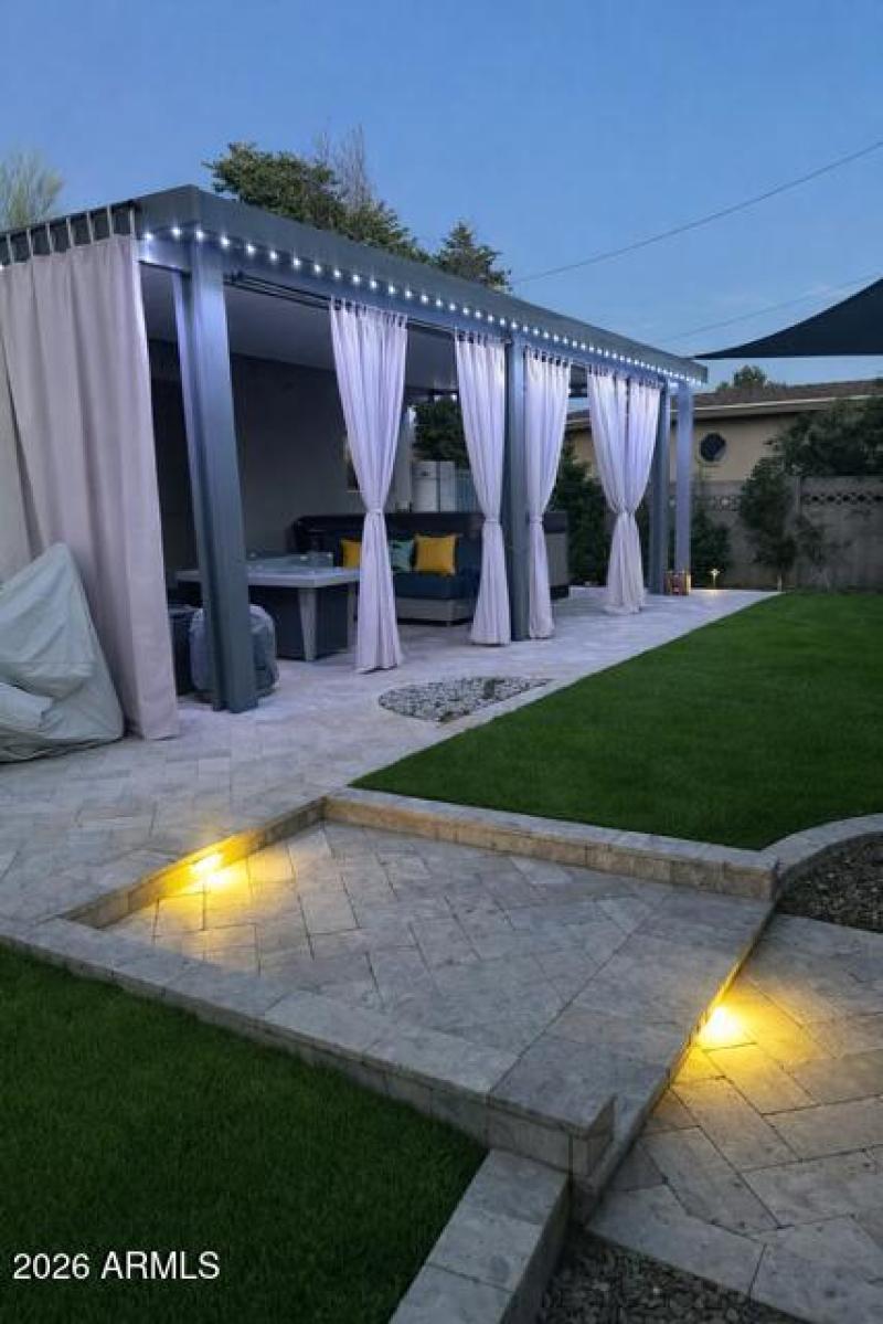 B211C011-9B25-4C01-883D-1AA2F0761BCD