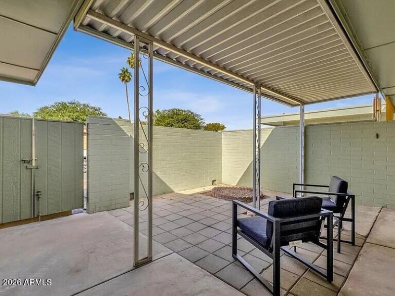 d8807c51e693bf3f68c2f3a1f9a7ce2d-cc_ft_7