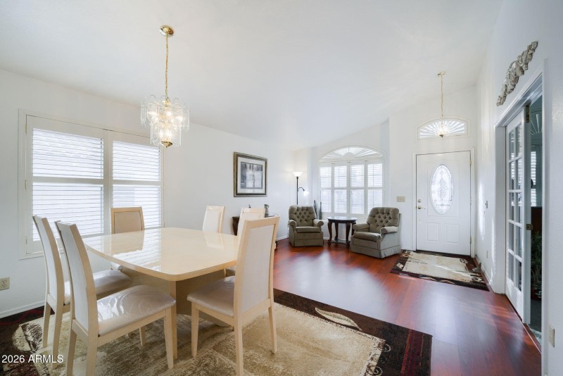 002__458 W Smoke Tree Rd