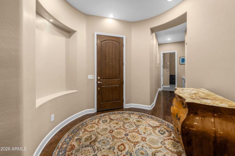 05-3738-E-Riopelle-Ave-4