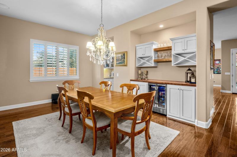 10-3738-E-Riopelle-Ave-9