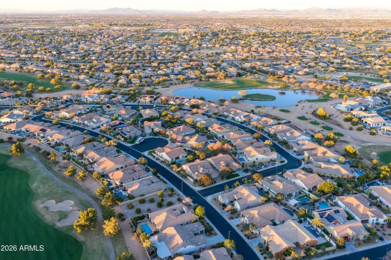 62-3738-E-Riopelle-Ave-Drone-4