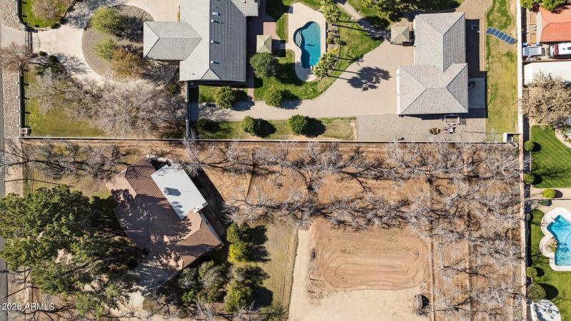 61-web-or-mls-7002-w-surrey-ave