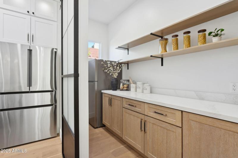 19-web-or-mls-5335-e-kelton-ln