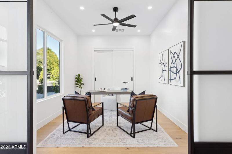 21-web-or-mls-5335-e-kelton-ln