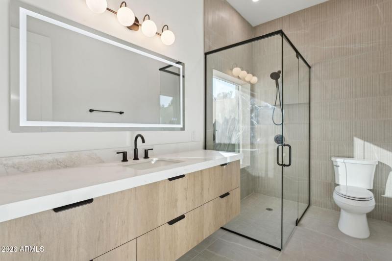 42-web-or-mls-5335-e-kelton-ln