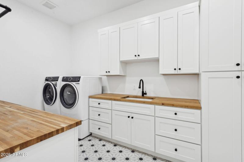 43-web-or-mls-5335-e-kelton-ln