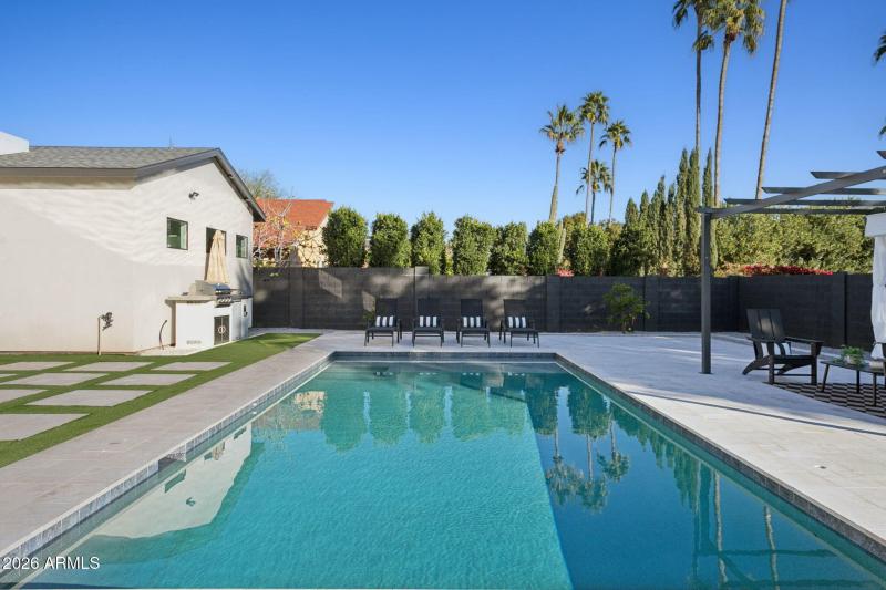 51-web-or-mls-5335-e-kelton-ln