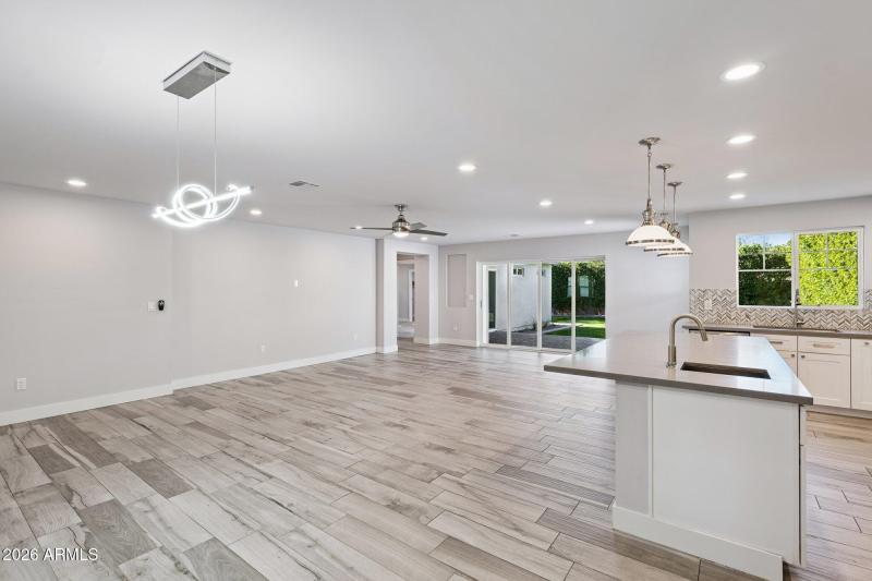 12-web-or-mls-4232-north-19th-pl