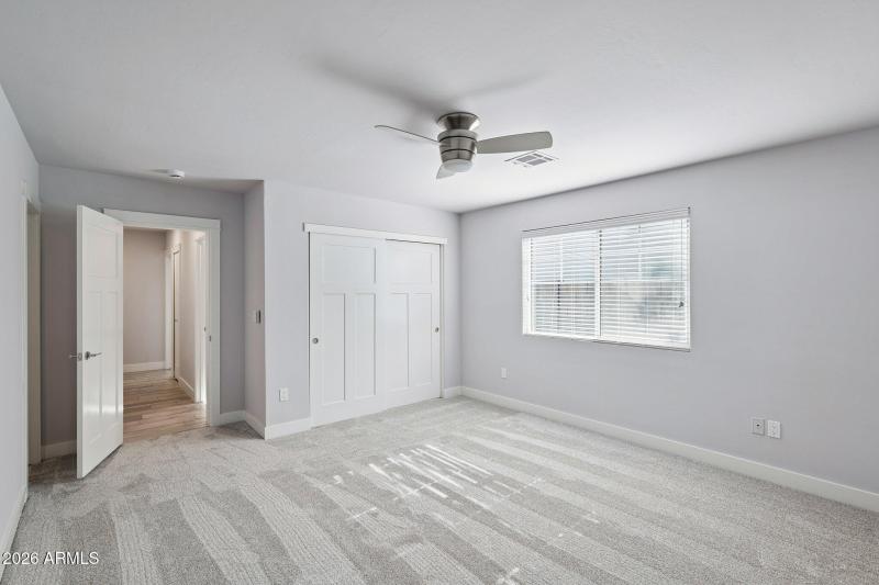 25-web-or-mls-4232-north-19th-pl