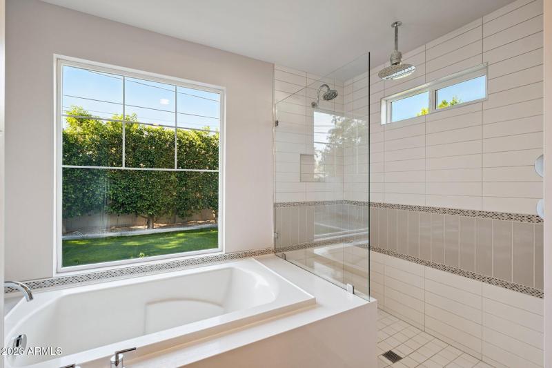 27-web-or-mls-4232-north-19th-pl