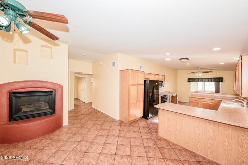 012 - 511 S. Clubhouse Lane