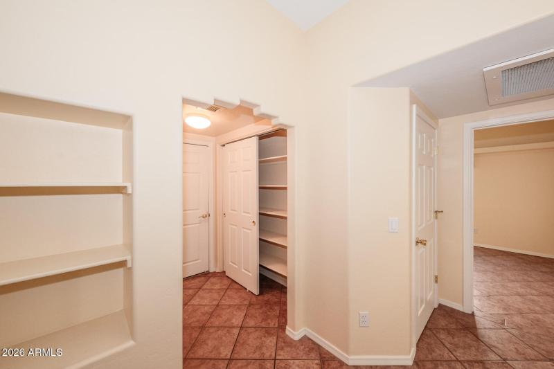 025 - 511 S. Clubhouse Lane