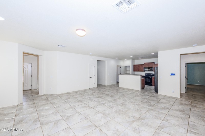 016 - 5483 Waco Drive