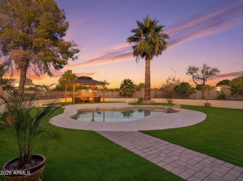 Twilight Inverness High Res2