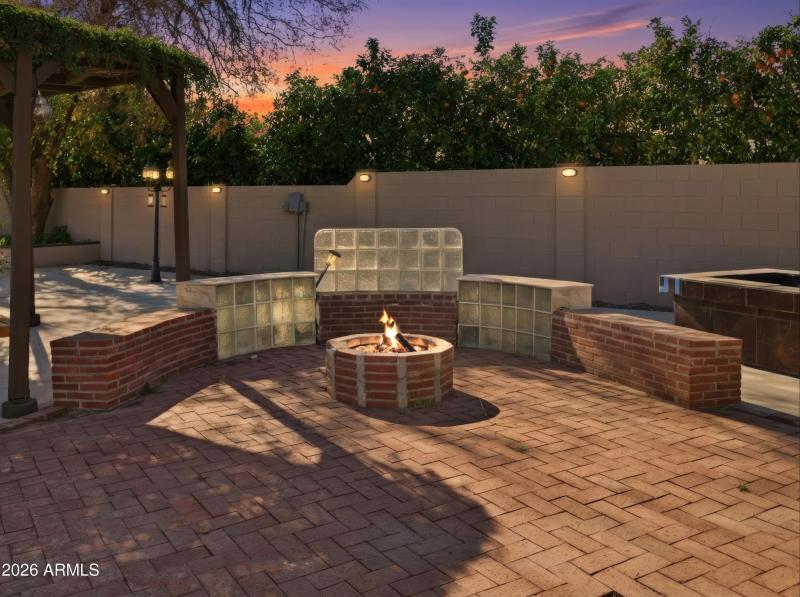 Twilight Inverness High Res4