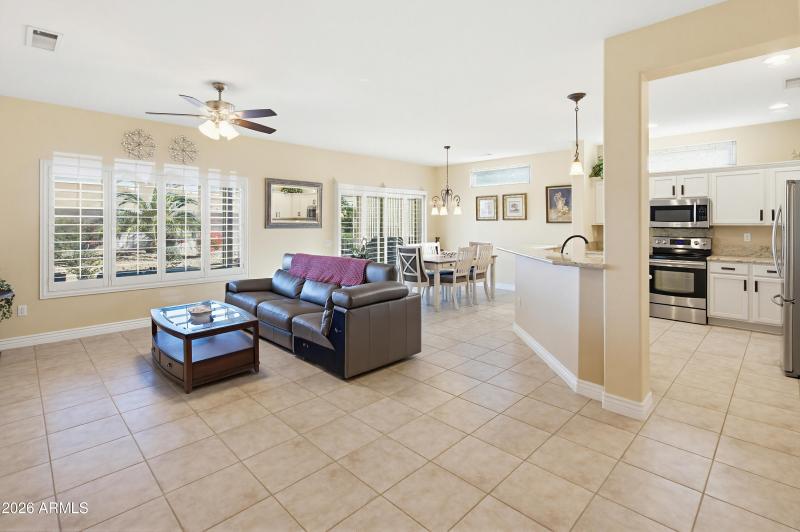 15932 W Summerwalk Dr-13