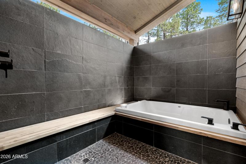 Outdoor Bath and Shower