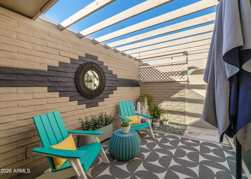 Design Forward Back Couryard