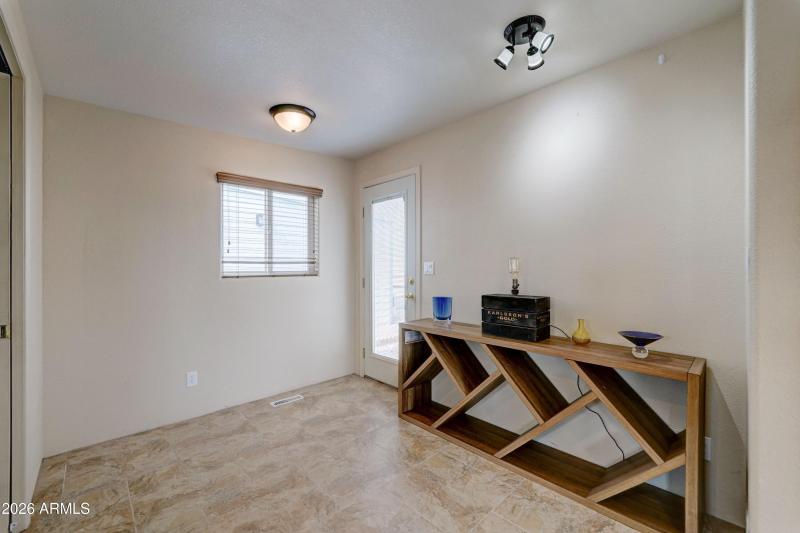 extra space in AZ room for crafts or off