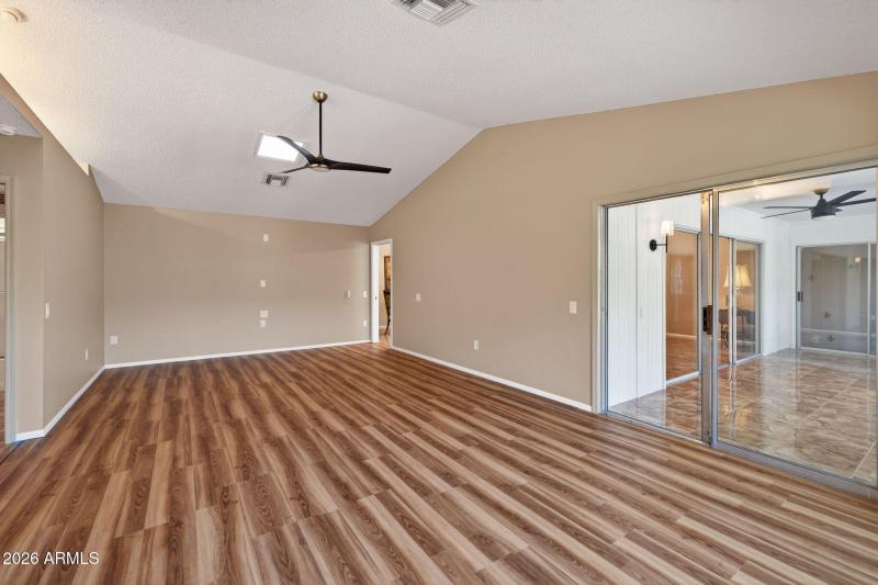 18-web-or-mls-13106 W Lyric Dr, Sun City