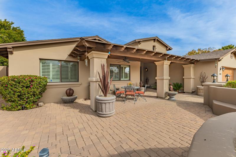 Enjoy Arizona Outdoor Living