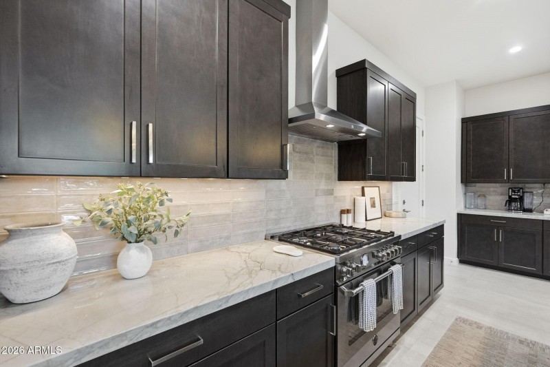 011_Kitchen
