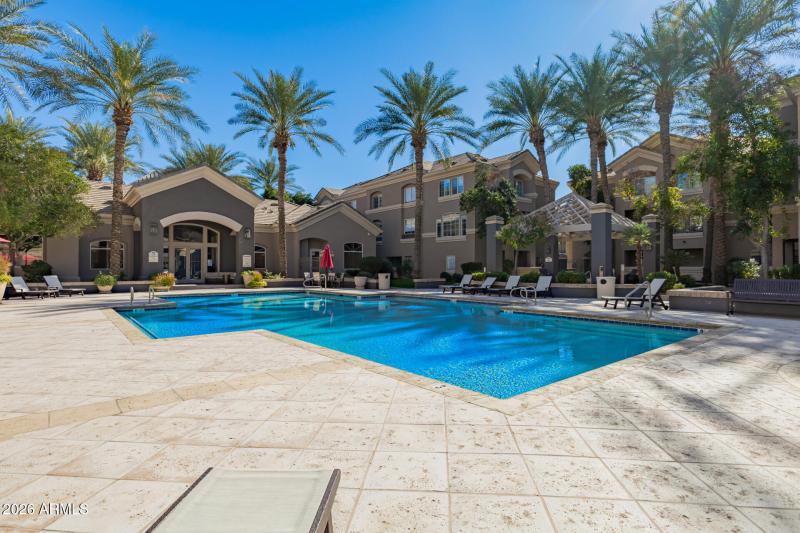 37 - Paradise Village