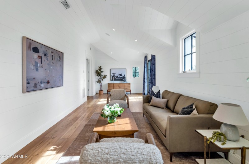 5445 E Exeter Blvd-print-029-055-TOD5043