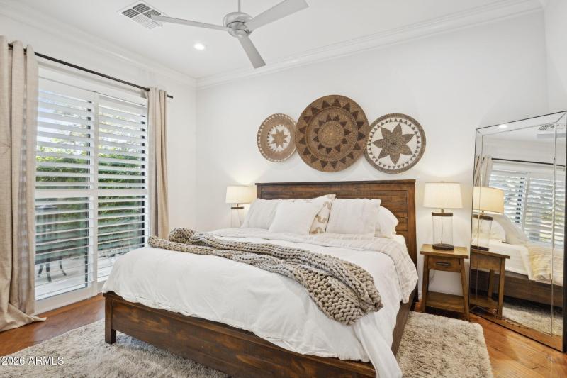 39-web-or-mls-18650-n-thompson-peak-pkwy