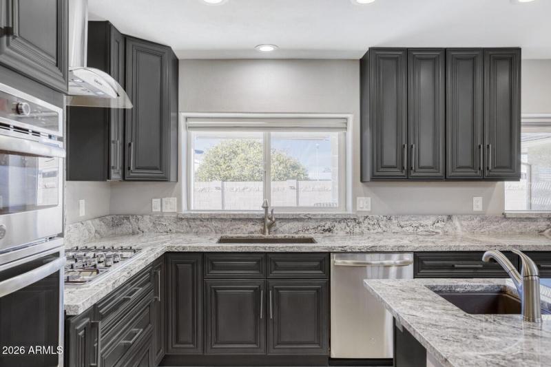 10810 W Sarabande Cir - Web Quality - 01