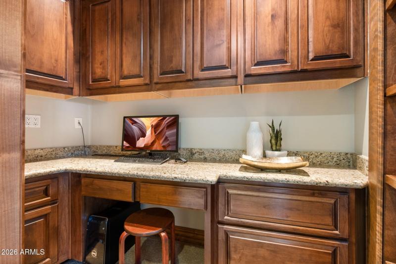 Primary Bedroom (Workspace)