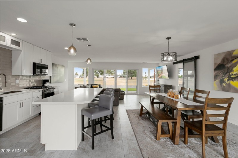 MODERN KITCHEN!