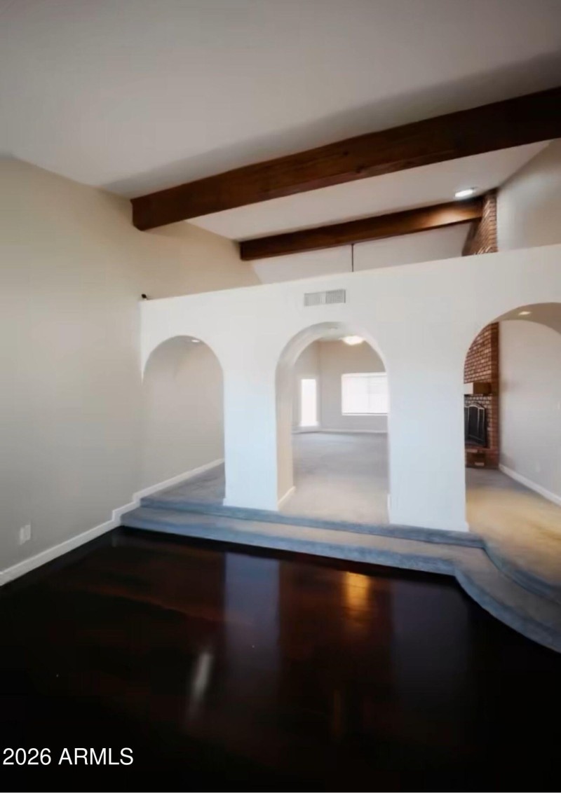 4) 66873-696d471484042