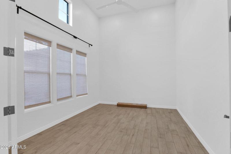 16-web-or-mls-P1459256