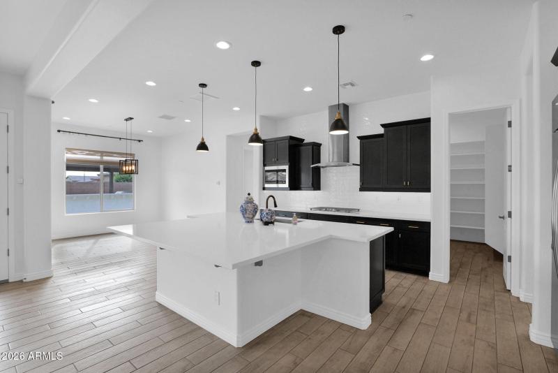 33-web-or-mls-P1459292