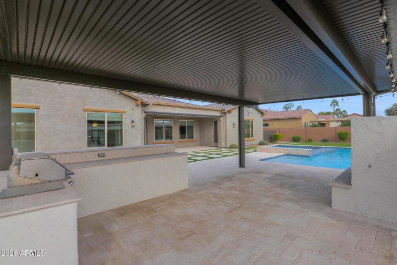 50-web-or-mls-P1459334