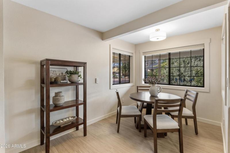 603 E Amarillo Cir F6 bkfst nook