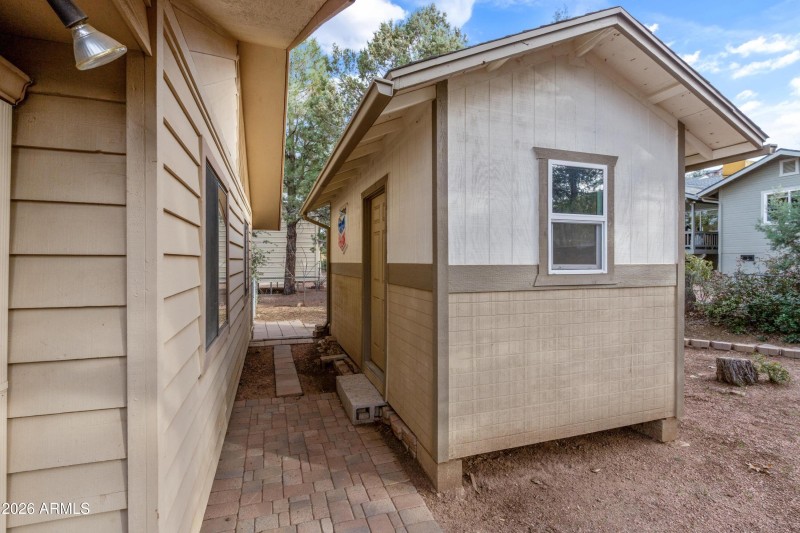 603 E Amarillo Cir large storage