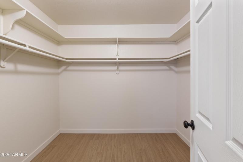 603 E Amarillo Cir MBR closet