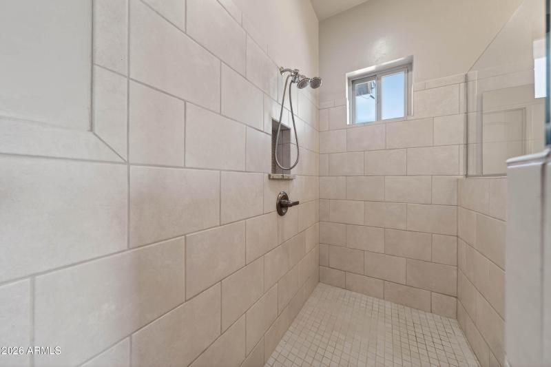 Interior - 6760 Vaquero Cir-14