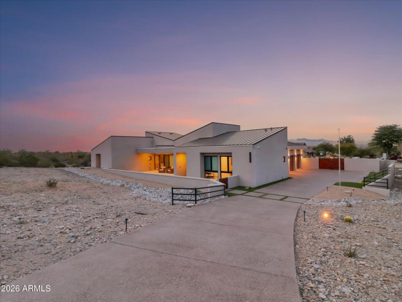 01-17934 W Estes Way-1