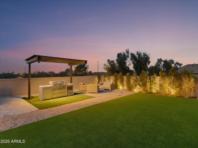 08-17934 W Estes Way-8