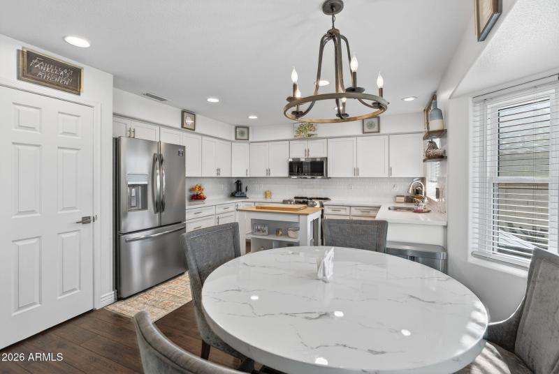 16-web-or-mls-44- E Desert Willow Rd